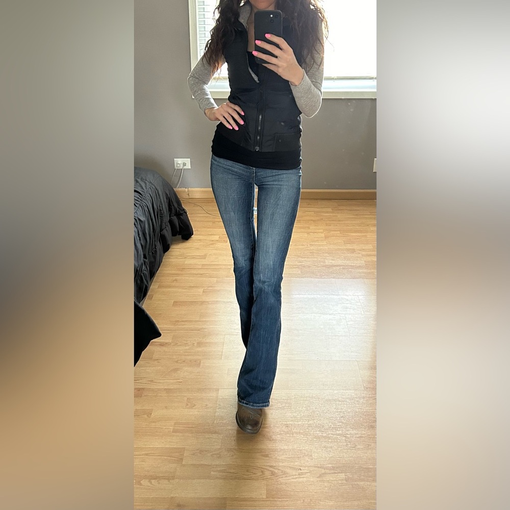 Women's Ariat boots 8
